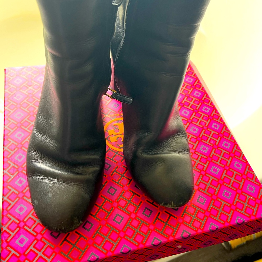 Tory Burch Black Leather Ankle Boots size 8.5